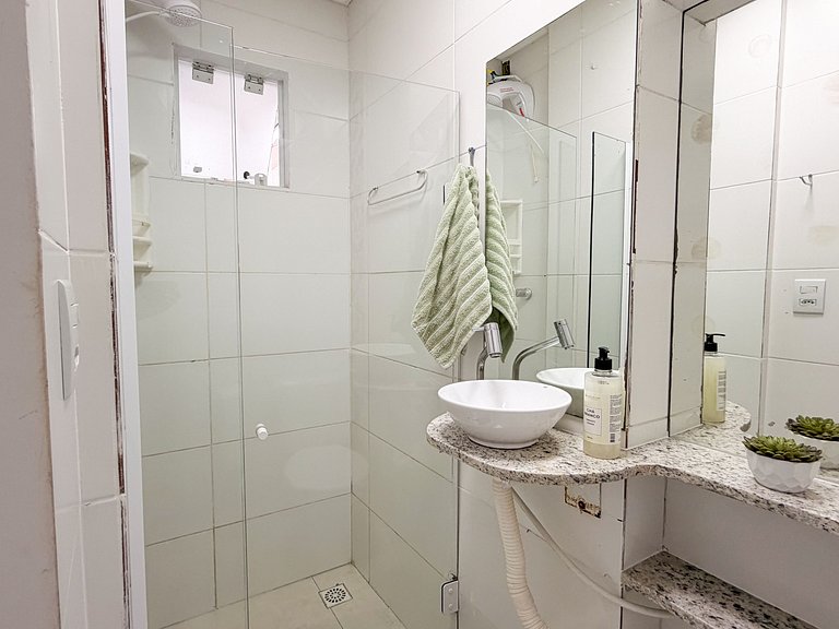 Apartamento em Canto Grande a 90 metros da praia (Residencia