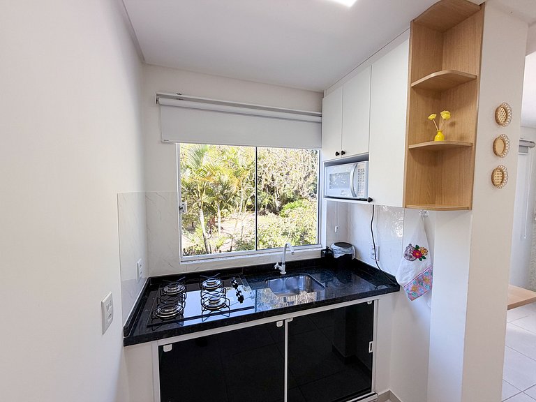Apartamento em Canto Grande a apenas 90 metros da praia, no
