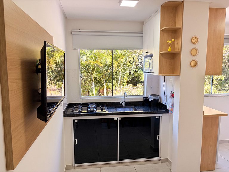 Apartamento em Canto Grande a apenas 90 metros da praia, no